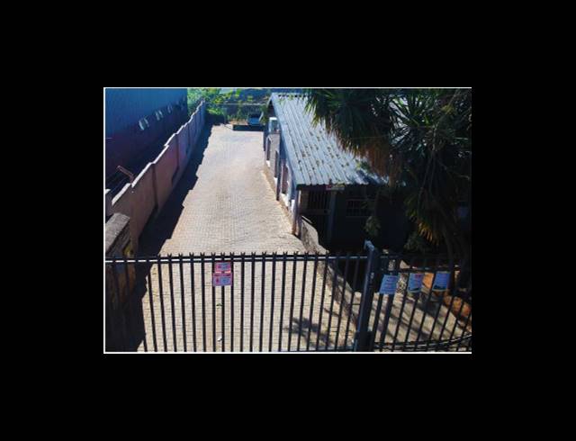 310M² WAREHOUSE FOR SALE IN ROCKY DRIFT